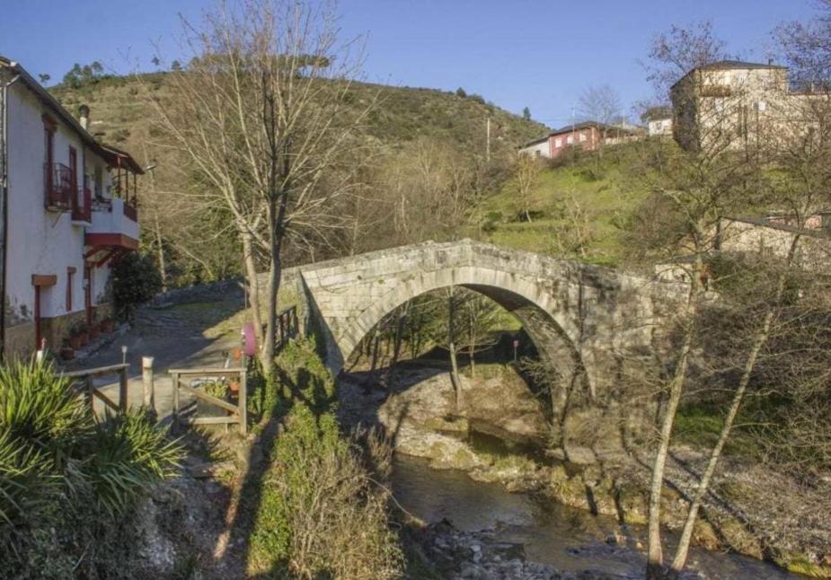 Casa Con Piscina Y Barbacoa Villa Freixido Екстериор снимка